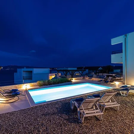 Sunshine With New Pool On The Beach Zadar *